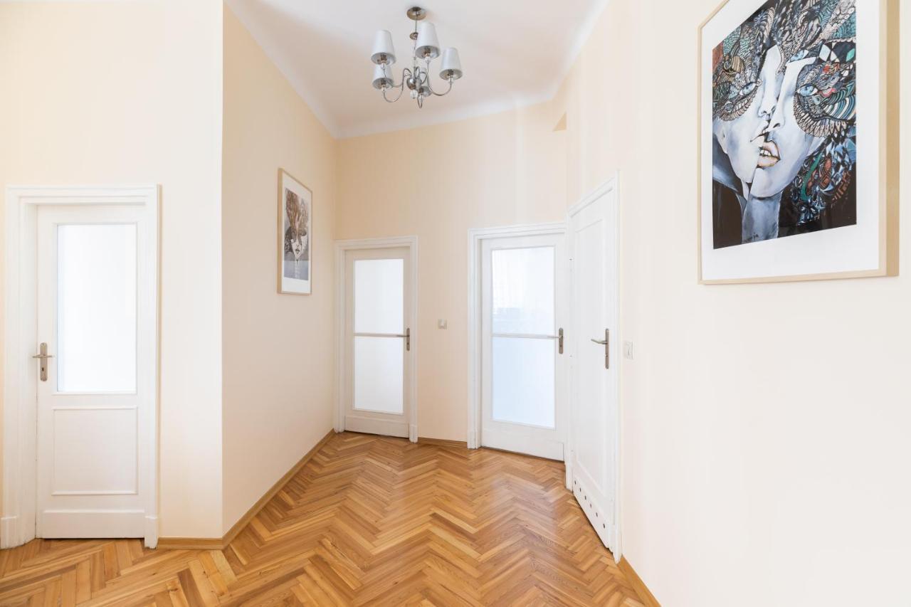 P&O Serviced Apartments Plac Konstytucji Warszawa Exteriör bild